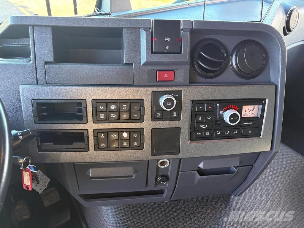 Renault T 460 + PTO/HYDRAULIC SYSTEM + Euro 6 Sattelzugmaschinen