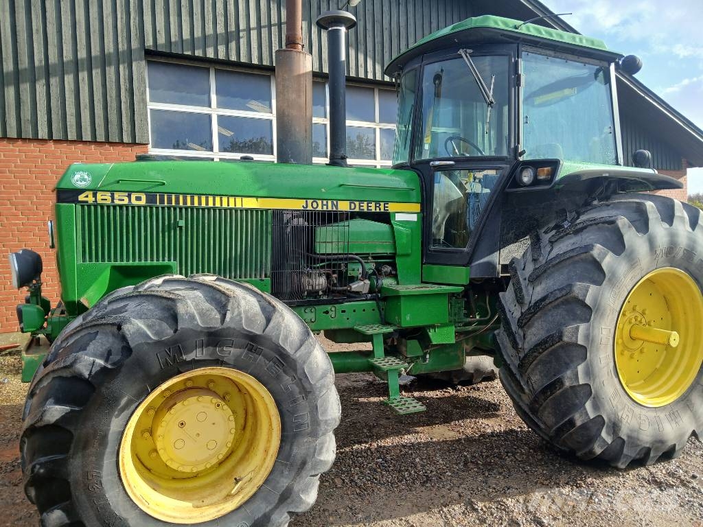 John Deere 4650 Traktorji