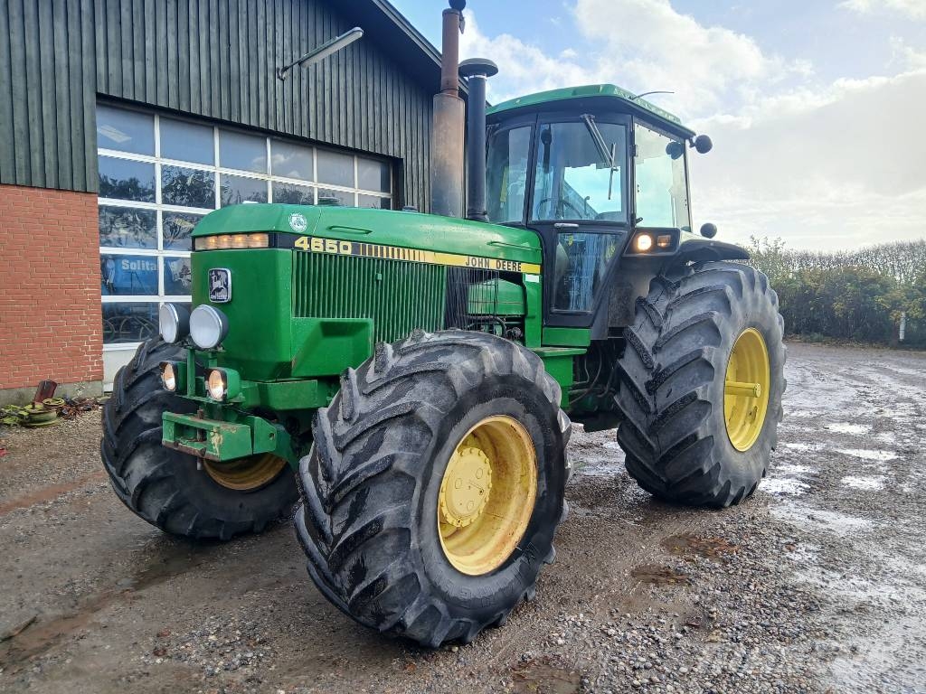 John Deere 4650 Traktorji