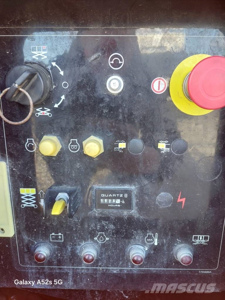 JLG 4394 RT Podnośniki nożycowe
