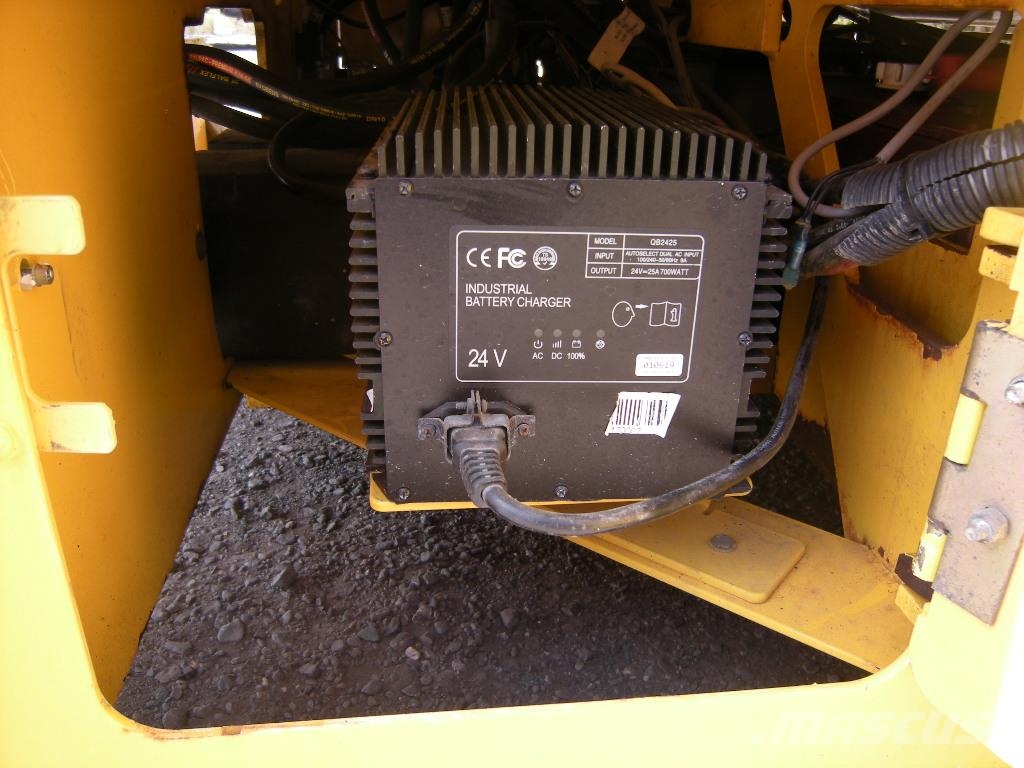 Genie GS 4047 (ID1233) Žirkliniai keltuvai