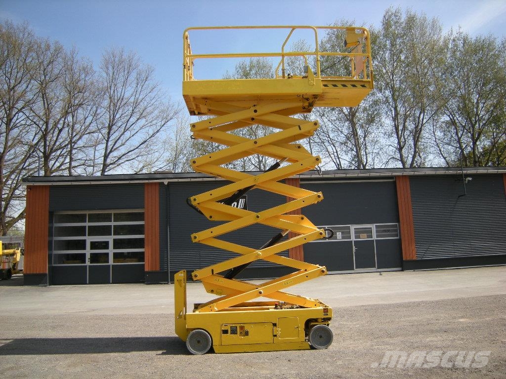 Genie GS 4047 (ID1233) Šķerveida pacēlāji