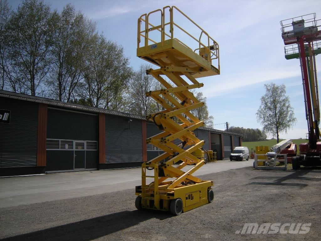 Genie GS 4047 (ID1233) Žirkliniai keltuvai