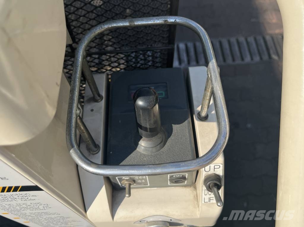Aichi SX015 V-1650 EO Вертикальні щоглові підйомники