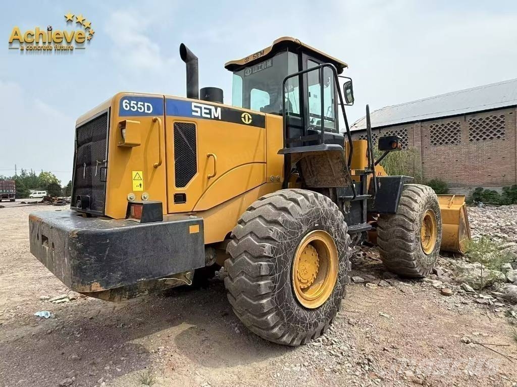 SEM 655D Колесни товарачи