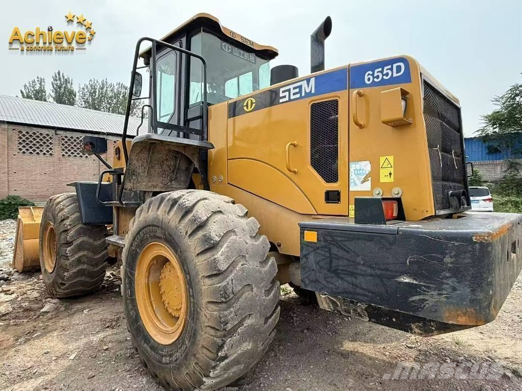 SEM 655D Колесни товарачи