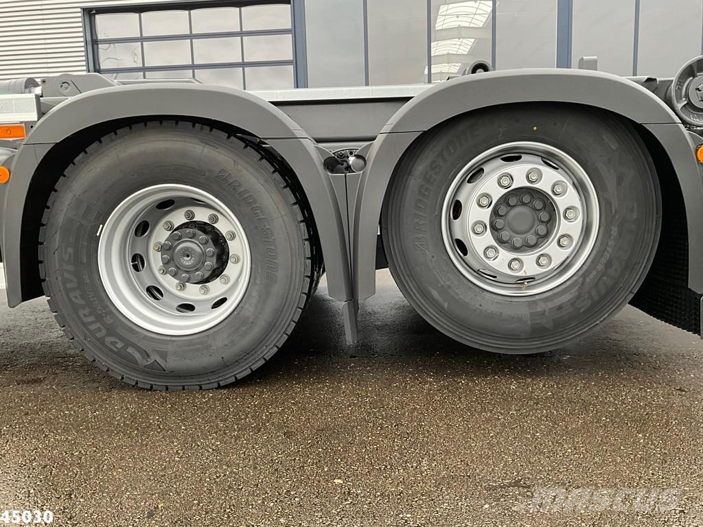 Mercedes-Benz Actros 2643 VDL 21 Ton haakarmsysteem Камиони с кран с кука