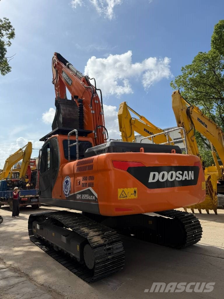 Doosan DX 225 Rupsgraafmachines