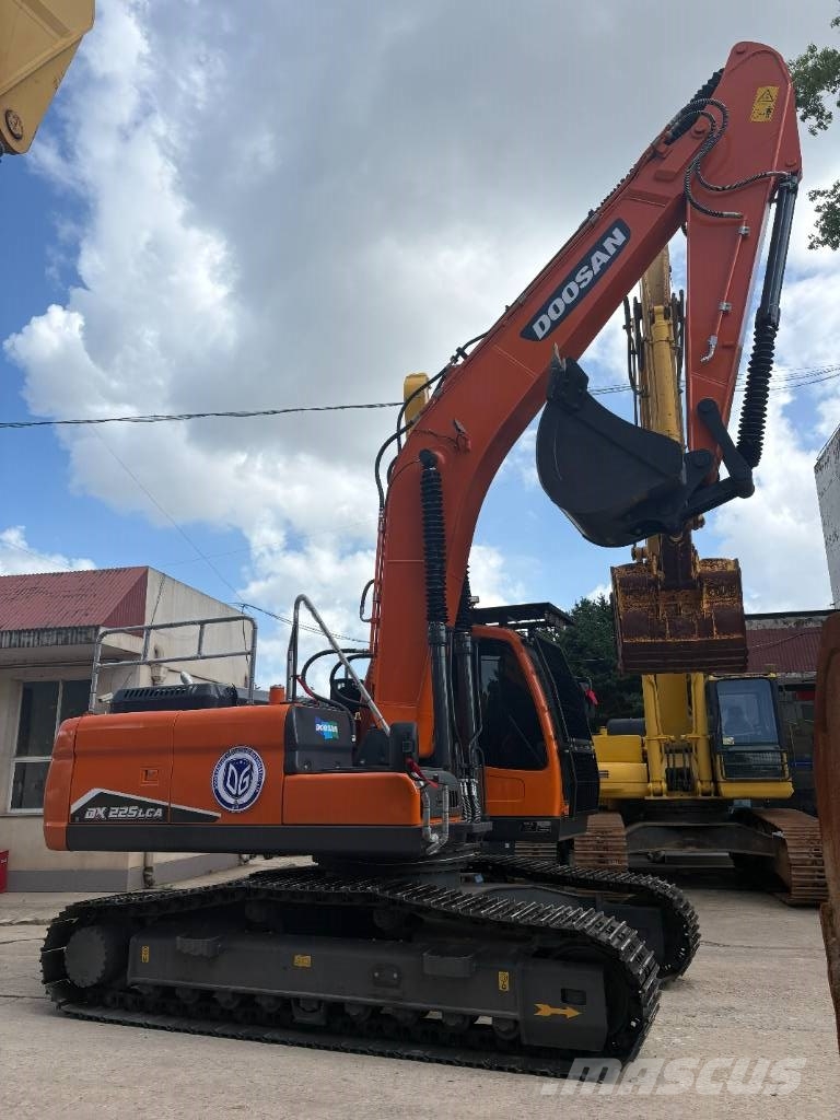 Doosan DX 225 Rupsgraafmachines