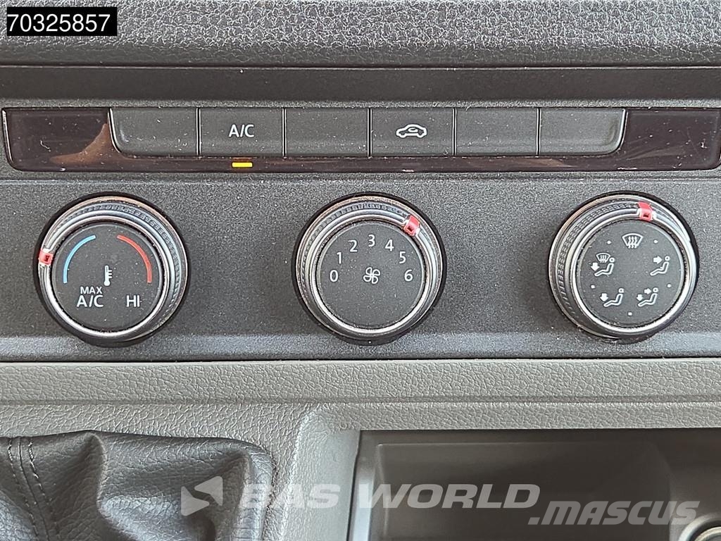 Volkswagen Crafter 140pk L3H3 - Aire Acondicionado - Navegaci شاحنة مقفلة