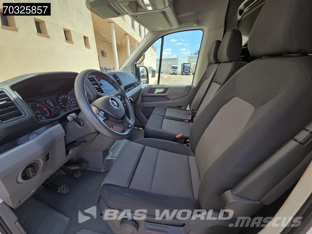 Volkswagen Crafter 140pk L3H3 - Aire Acondicionado - Navegaci شاحنة مقفلة