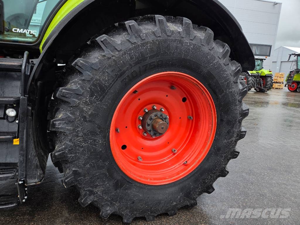 CLAAS Axion 960 cmatic Traktori