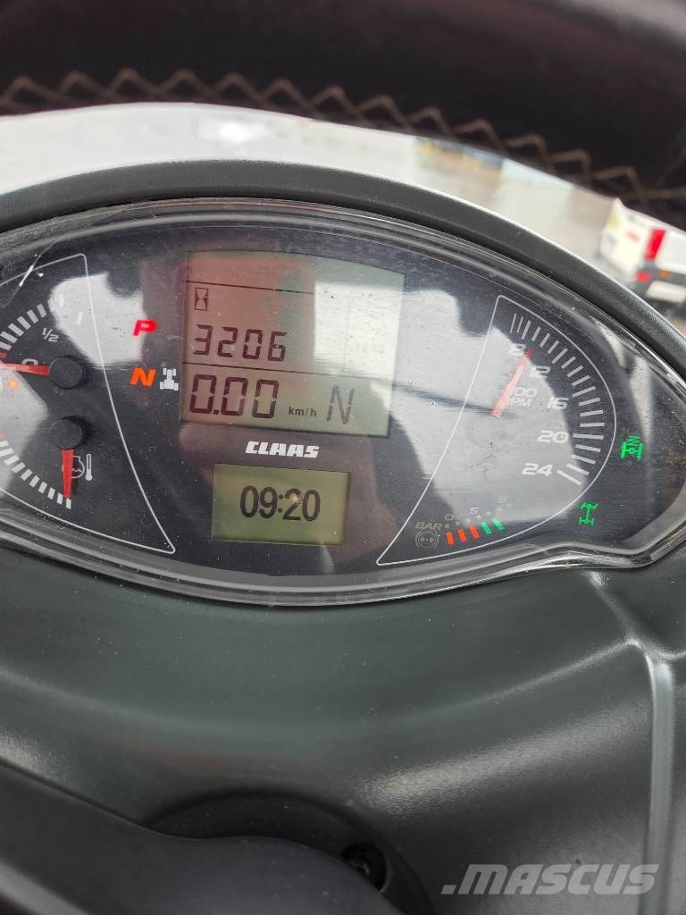 CLAAS Axion 960 cmatic Traktori