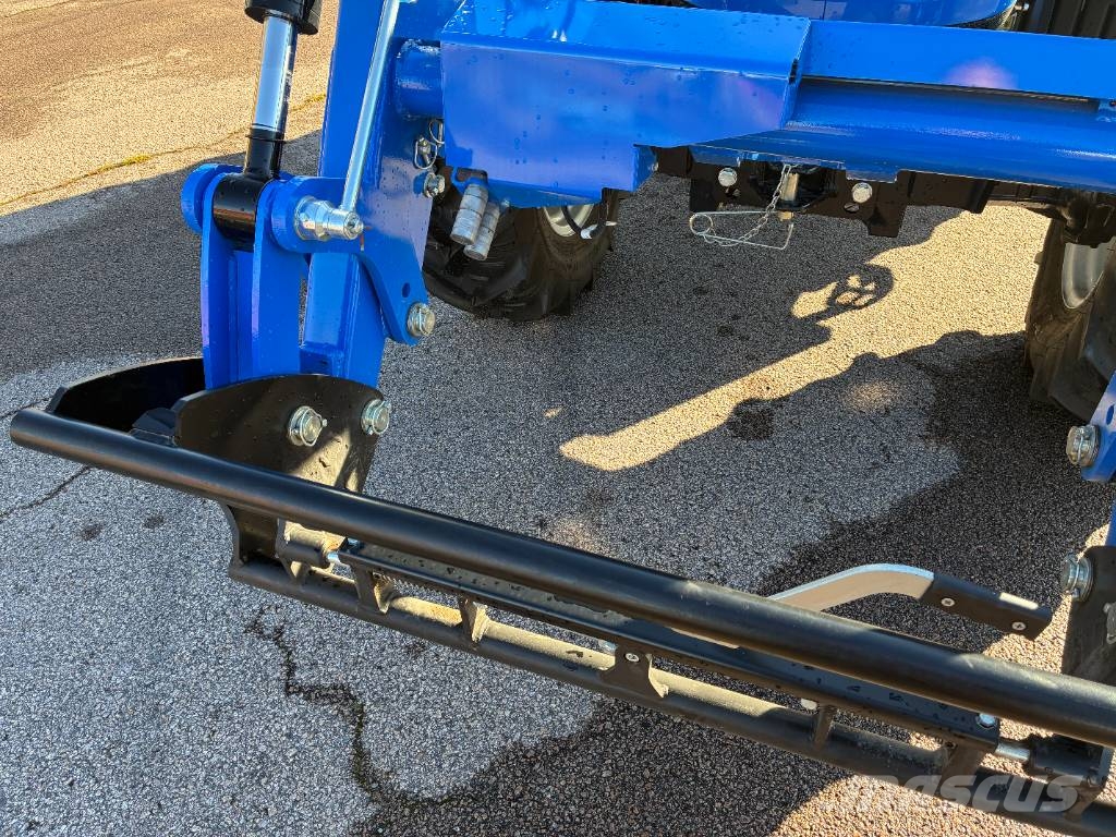 New Holland T4.75 S etukuormaajalla Traktorer
