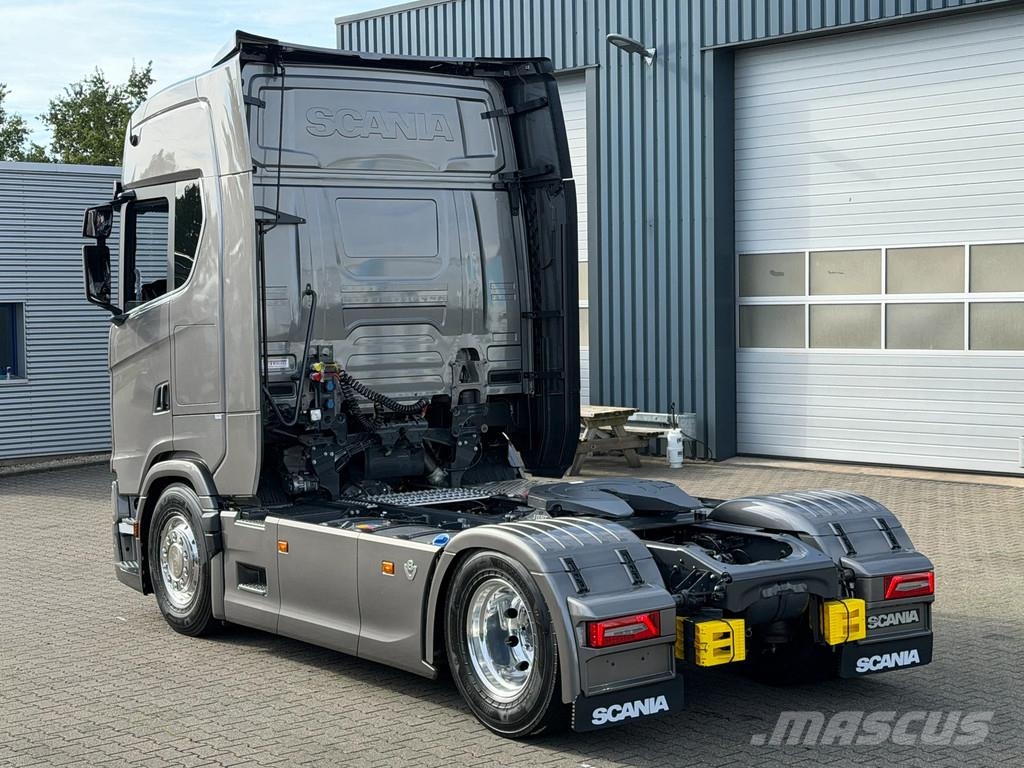 Scania S660 V8 *NEW* Retarder / 2 Tank / Full Air! Tracteur routier