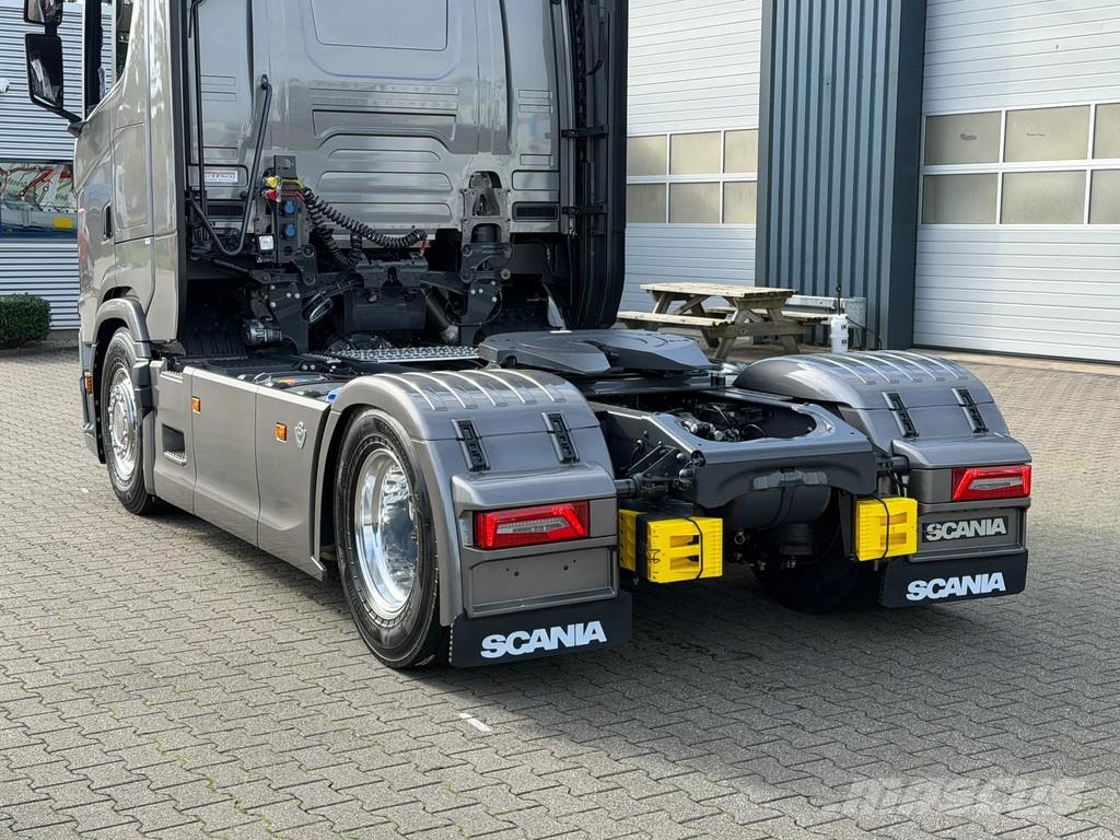 Scania S660 V8 *NEW* Retarder / 2 Tank / Full Air! Tracteur routier