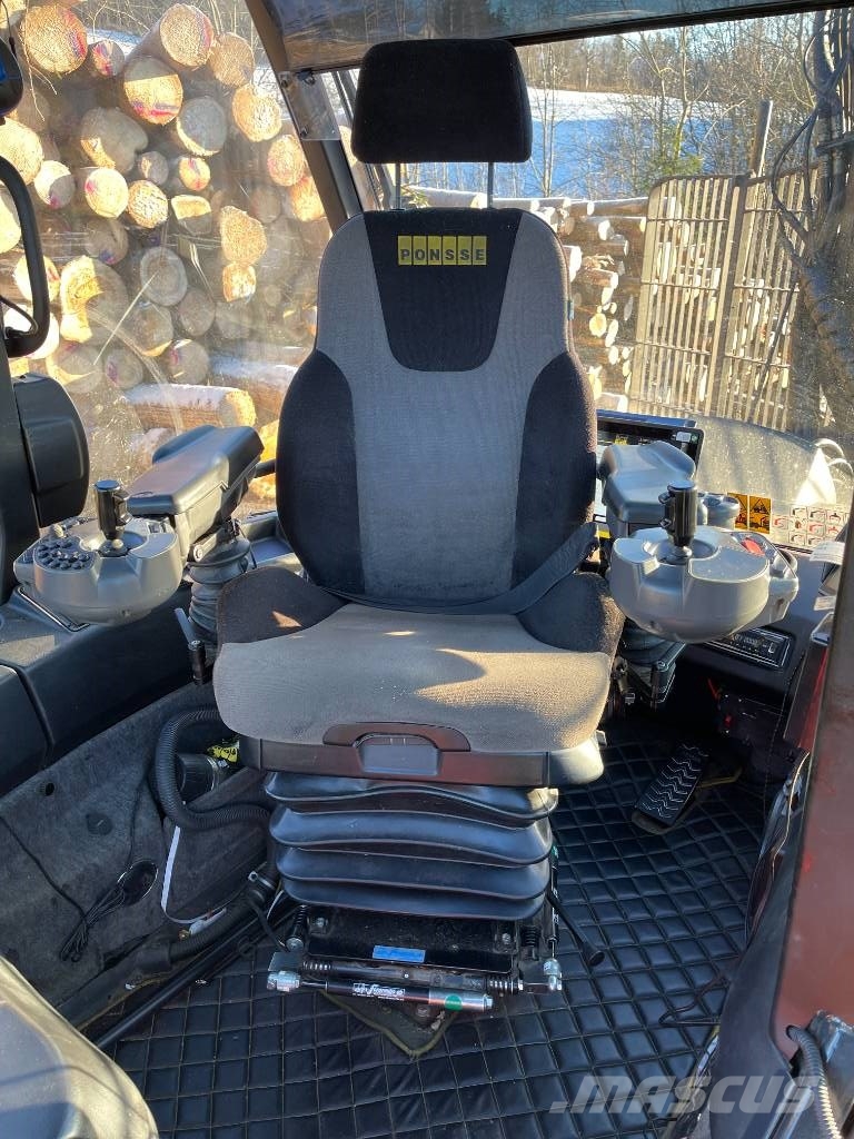 Ponsse ELEPHANT KING AF 8W Forwarder