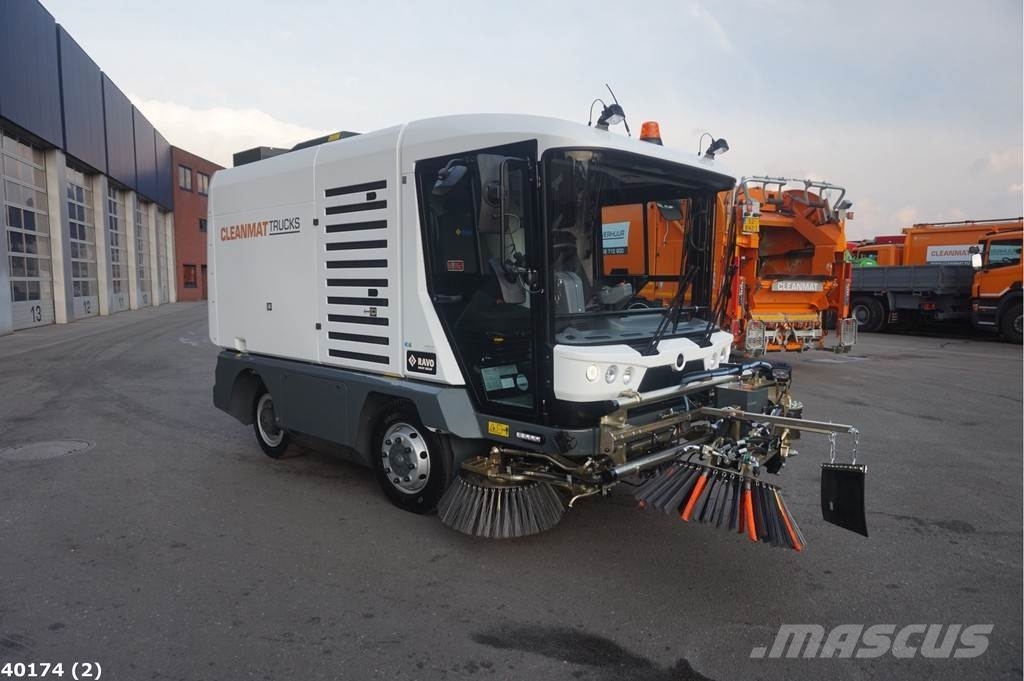 Ravo 540 STH Sweeper trucks