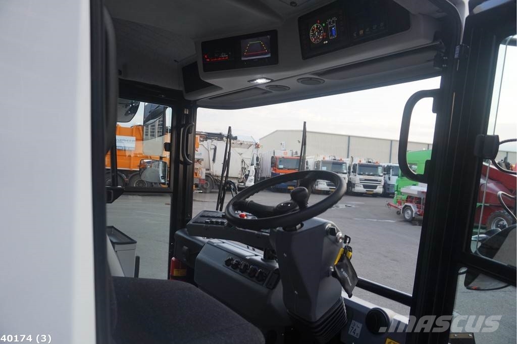 Ravo 540 STH Sweeper trucks