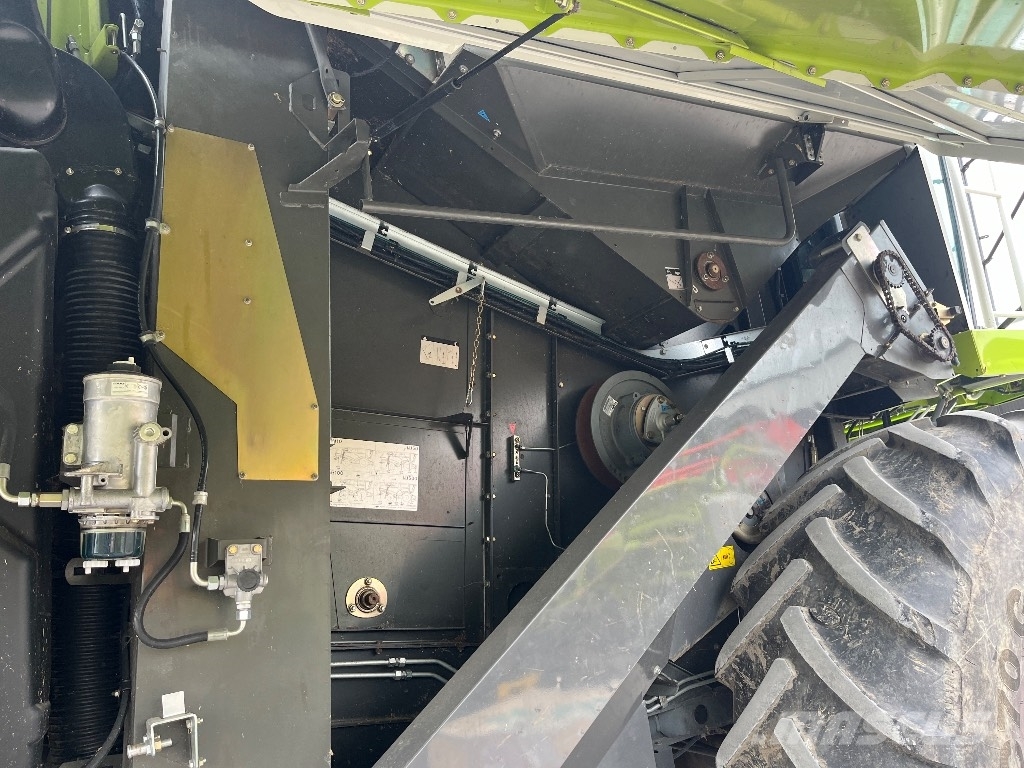 CLAAS Tucano 440 Kombajny zbożowe