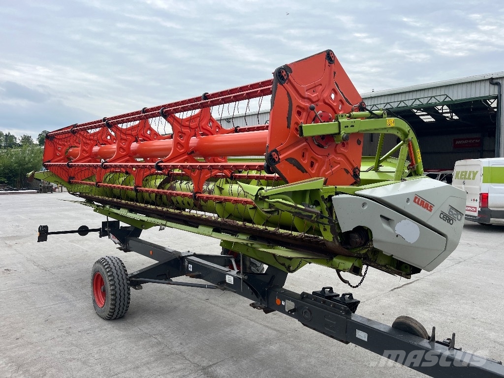 CLAAS Tucano 440 Kombajny zbożowe
