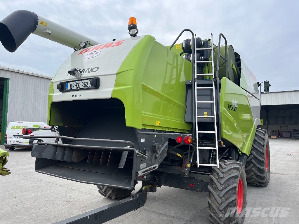 CLAAS Tucano 440 Kombajny zbożowe