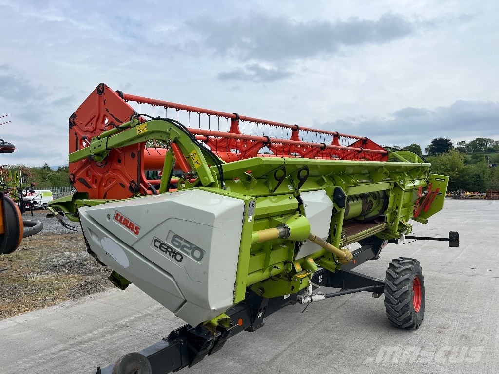 CLAAS Tucano 440 Kombajny zbożowe