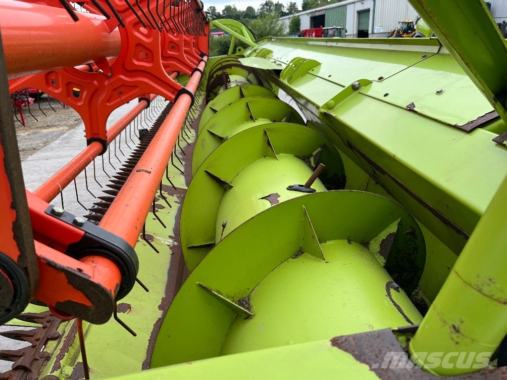CLAAS Tucano 440 Kombajny zbożowe