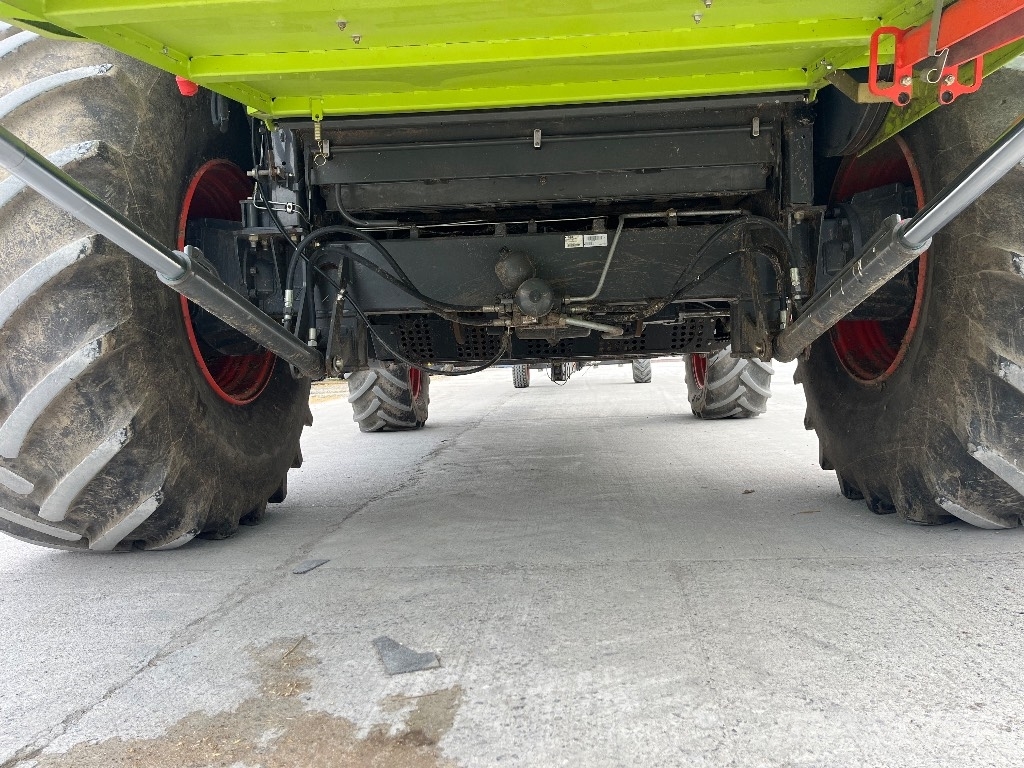 CLAAS Tucano 440 Kombajny zbożowe