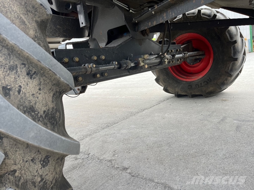 CLAAS Tucano 440 Kombajny zbożowe