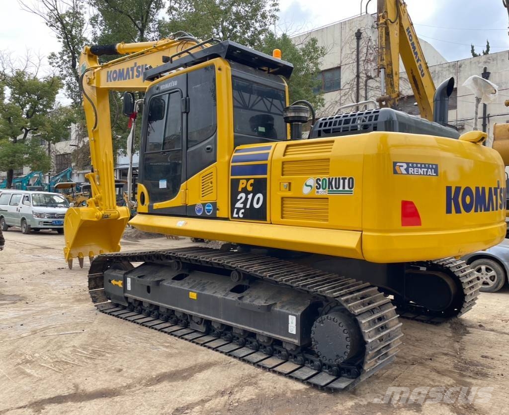 Komatsu PC 210 대형 굴삭기 29톤 이상