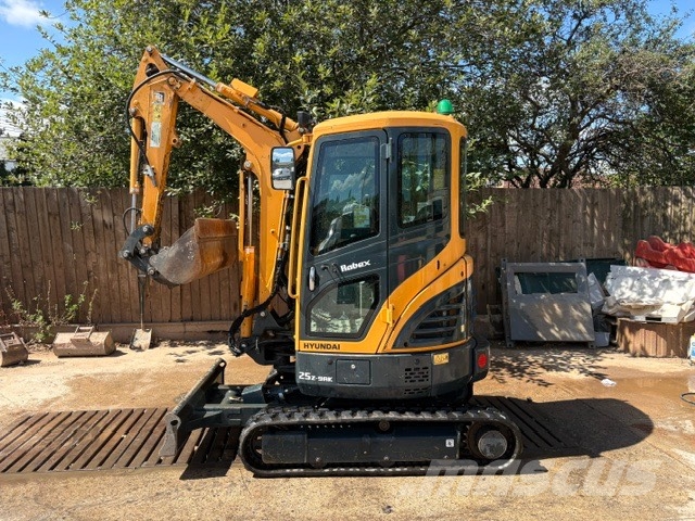 Hyundai Robex 25 Z-9 AK Minibagger < 7t