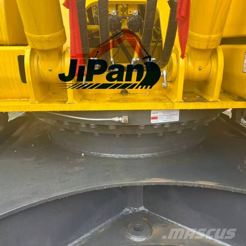 Komatsu PC 210 Crawler excavators