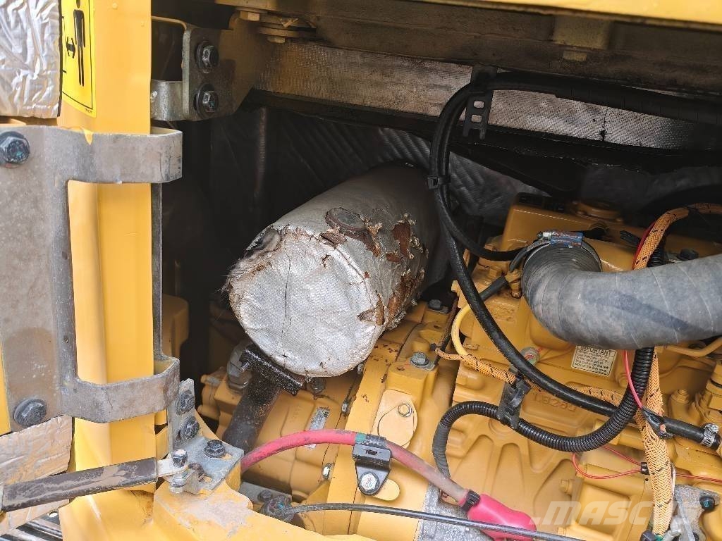 CAT 303.5E 小型挖掘机