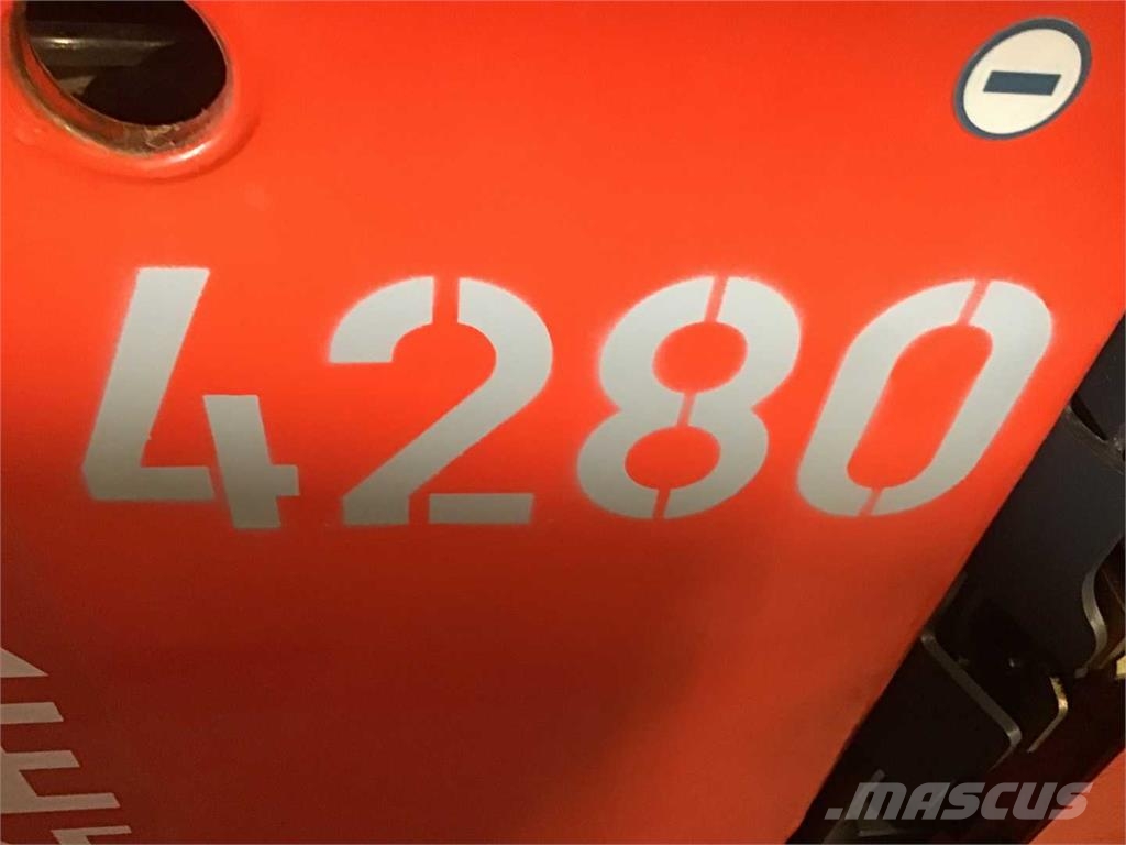 Linde E50HL Електрически вилични кари-повдигачи