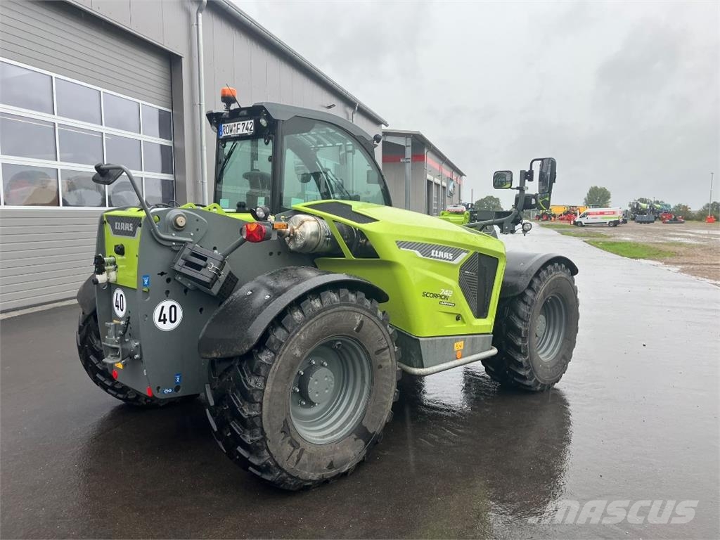CLAAS Scorpion 742 Varipower Sonstige Landmaschinen