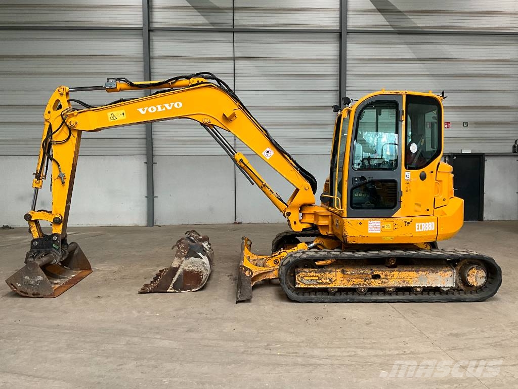 Volvo ECR 88 D 中型油圧ショベル 7ｔ-12ｔ（ユンボ・パワーショベル・バックホー）