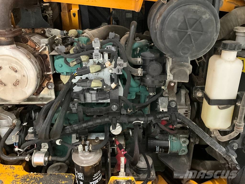 Volvo ECR 88 D 中型油圧ショベル 7ｔ-12ｔ（ユンボ・パワーショベル・バックホー）