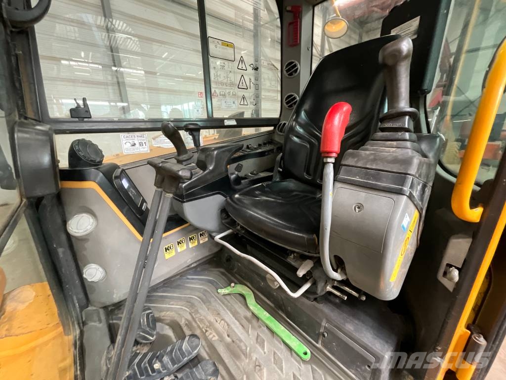 Volvo ECR 88 D 中型油圧ショベル 7ｔ-12ｔ（ユンボ・パワーショベル・バックホー）