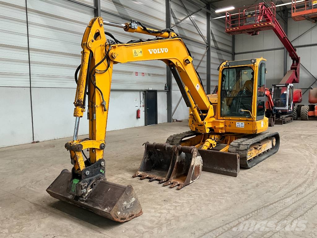 Volvo ECR 88 D 中型油圧ショベル 7ｔ-12ｔ（ユンボ・パワーショベル・バックホー）