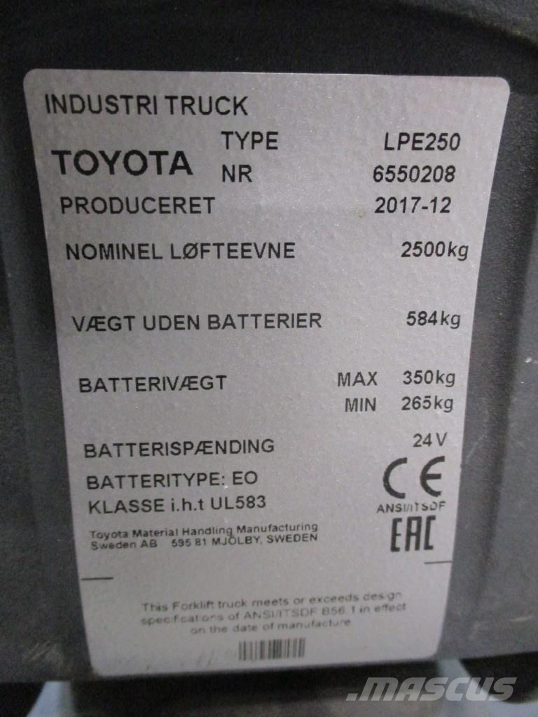 Toyota LPE250 平台型低架升降機