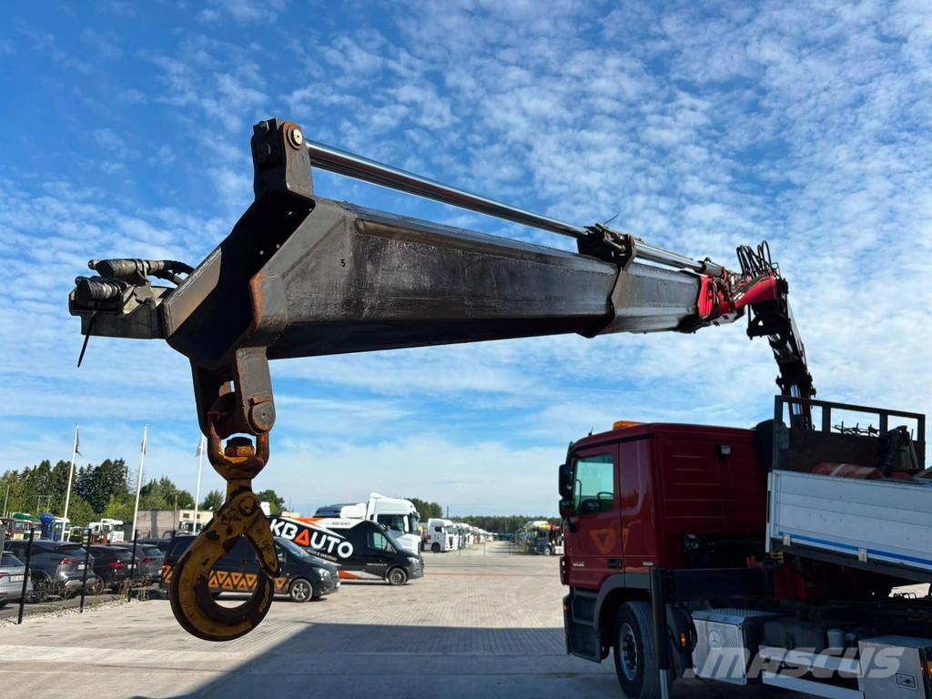 Mercedes-Benz Actros 1832 4x2 FASSI F135A22 / BOX L=3707 mm Camiones grúa
