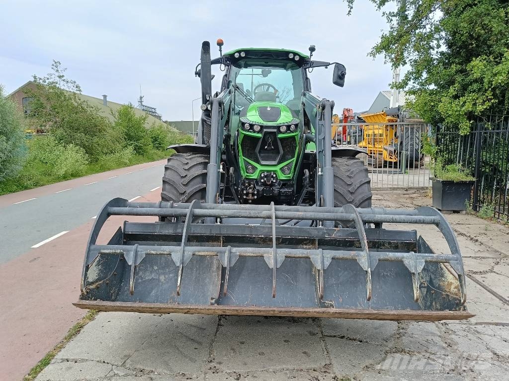 Deutz-Fahr AGROTRON 6175 RC shift trekker tractor +frontlader Tractors