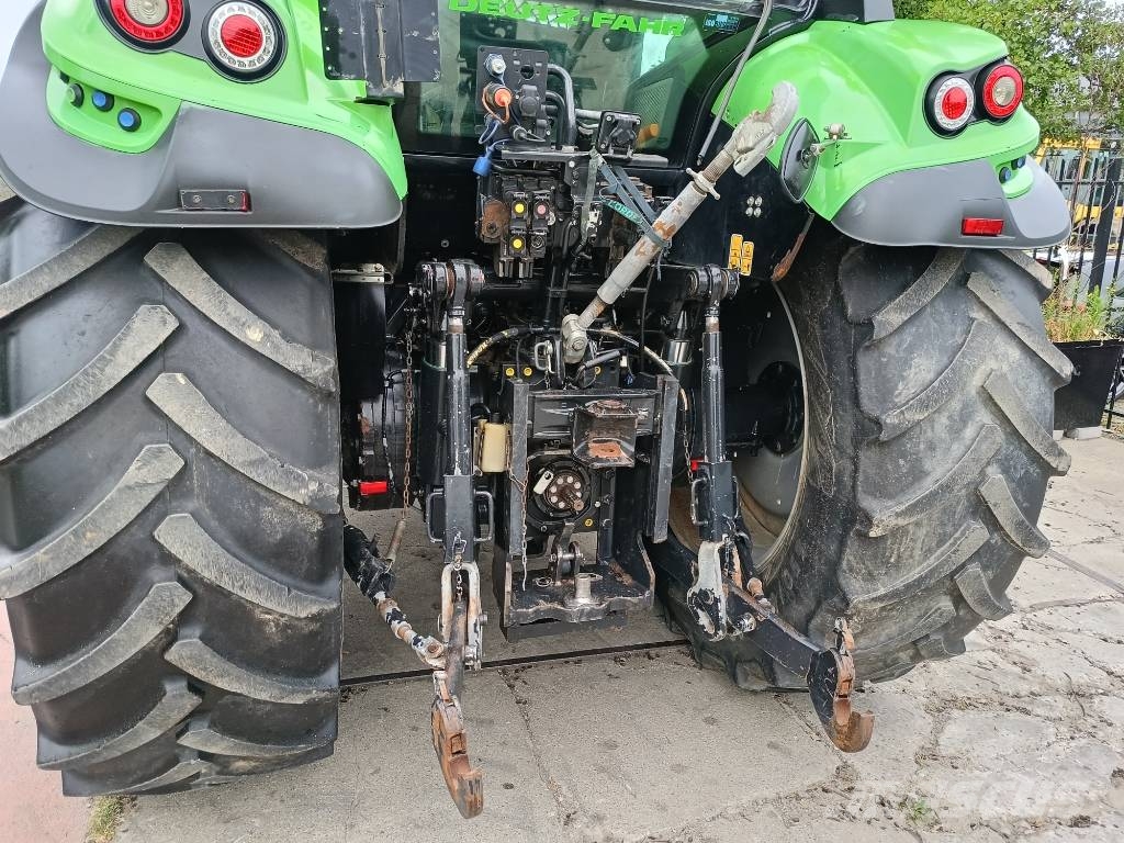 Deutz-Fahr AGROTRON 6175 RC shift trekker tractor +frontlader Tractors