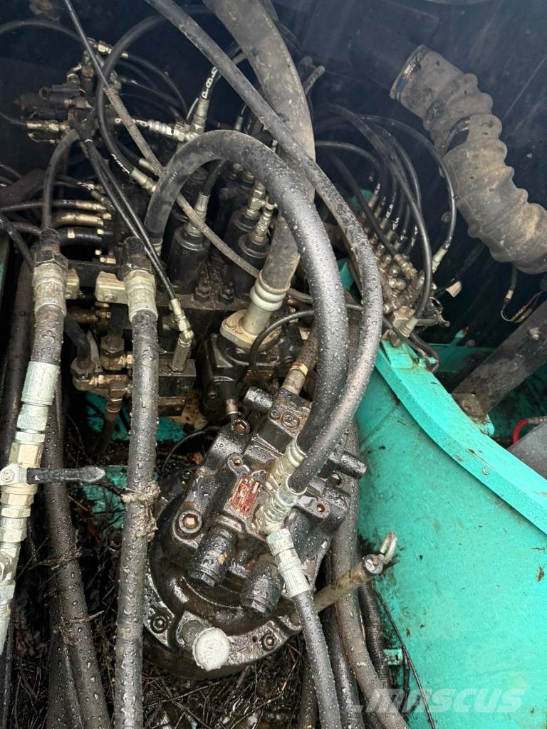Kobelco SK 210 LC-9 Vikšriniai ekskavatoriai