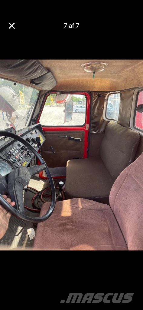 Scania 81 Platformas/izkraušana no sāniem