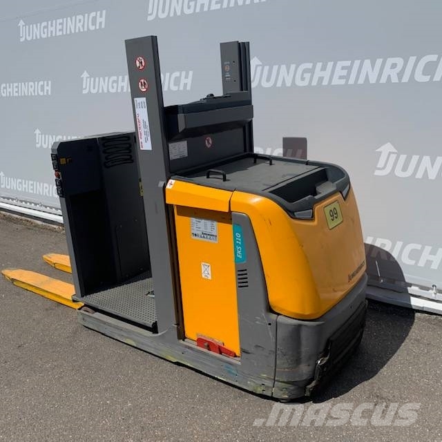 Jungheinrich EKS 110 Z Машини за комисиониране средноповдигачи