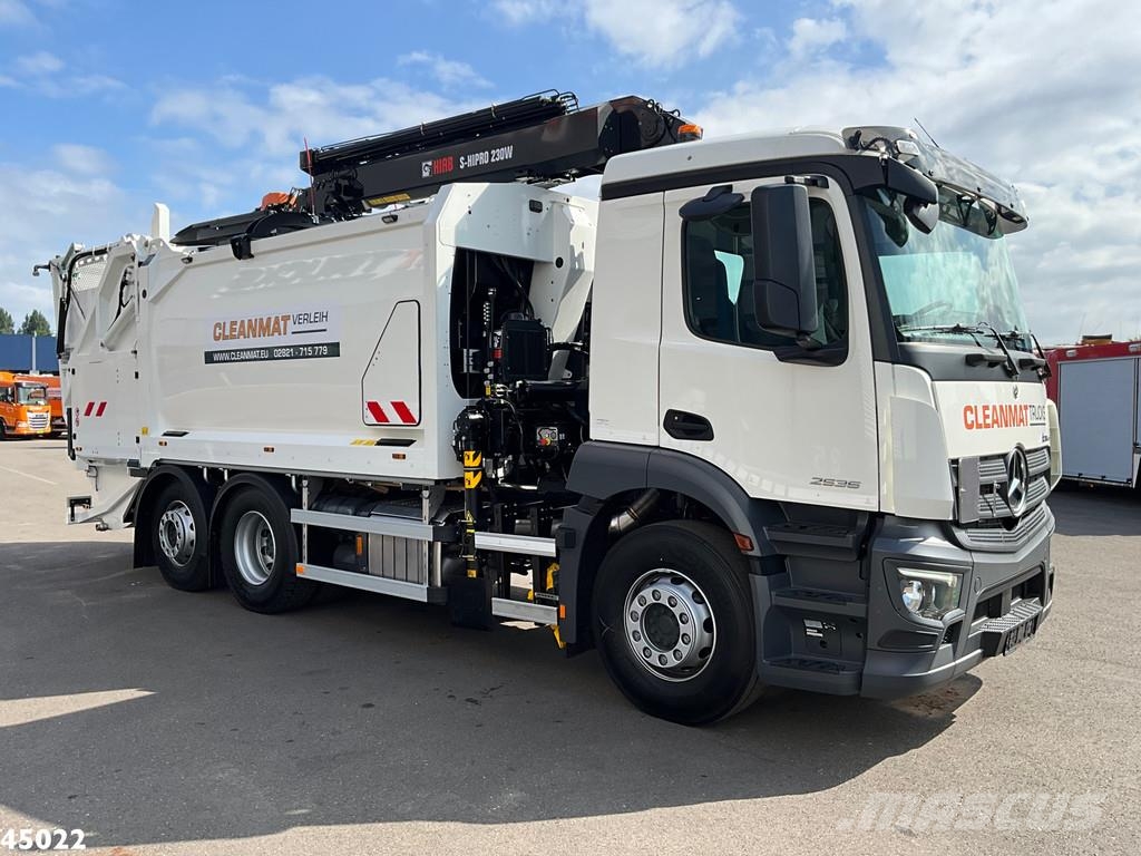 Mercedes-Benz Actros 2536 Zoeller Hiab 23 Tonmeter laadkraan Jäteautot