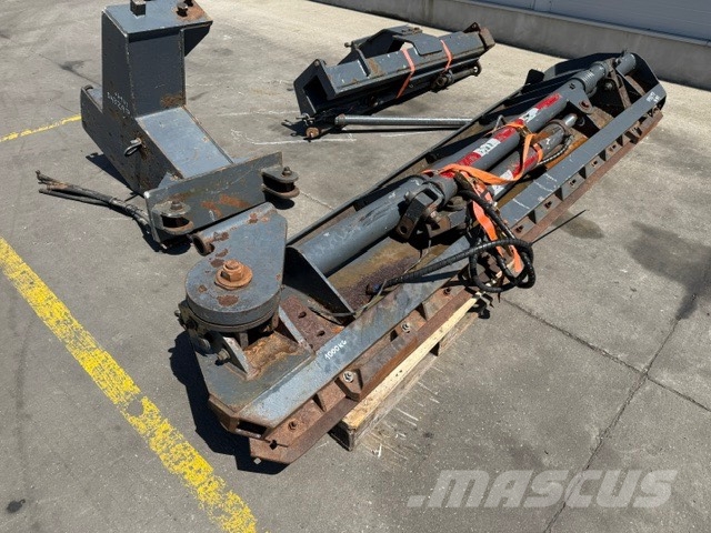 Volvo Hydraulic Snow Wing to suit Motor Grader معدات تمهيد الطرق