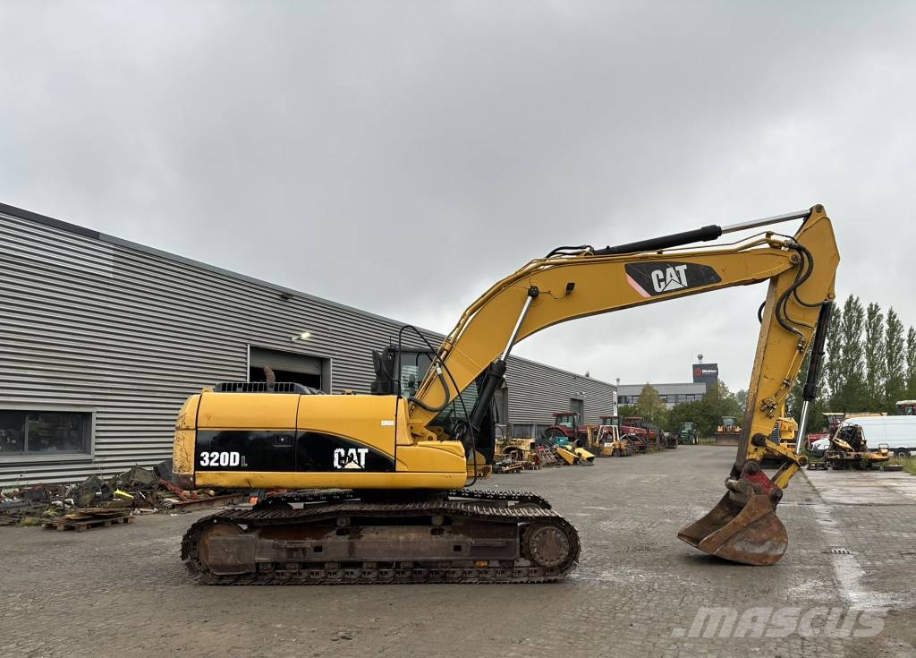 CAT 320DL Telakaivukoneet